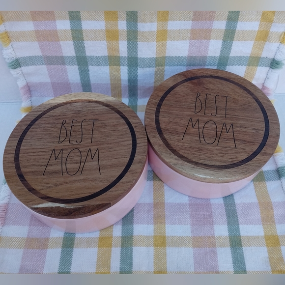 Rae Dunn "Best Mom" Round Box - Picture 1 of 8